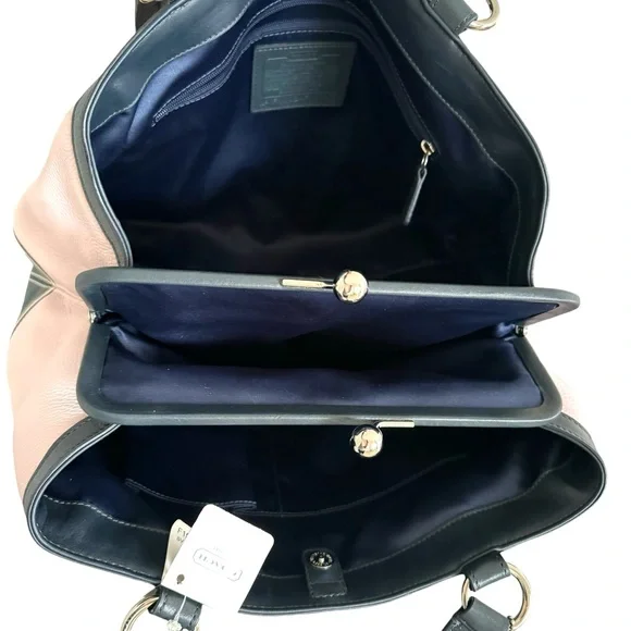 🆕 Coach Laura Spectator Shoulder Bag Satchel Kiss Lock Lavender Leather - Picture 12 of 17